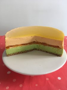 Bavarois pistache abricot avec insert abricot.