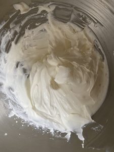 battre la creme du mont blanc en chantilly