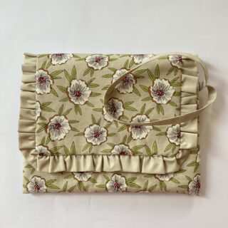 Pochette a volant pour les tablettes.